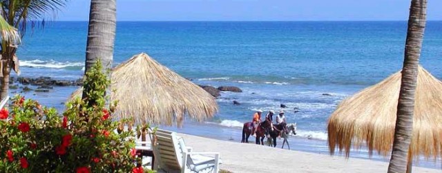 MANCORA BEACH BUNGALOWS Incluye: - 2 Noches de alojamiento en bungalow doble - 2 desayunos continentales - Uso de todas las instalaciones del Hotel Precio por persona en Base a...